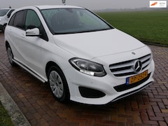 Mercedes-Benz B-klasse - 220 d Ambition AUT AC * EX POLITIE MARGE CAR * TECHNICAL ISSUE