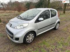 Peugeot 107 - 1.0-12V XR Nieuwe APK bij aflevering