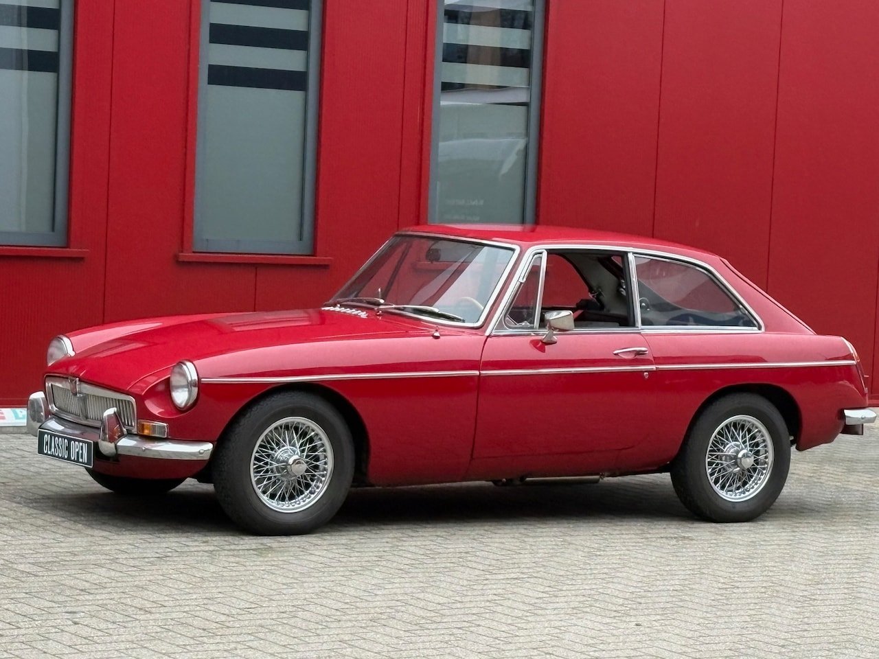 MG B type - 1.8 GT - AutoWereld.nl