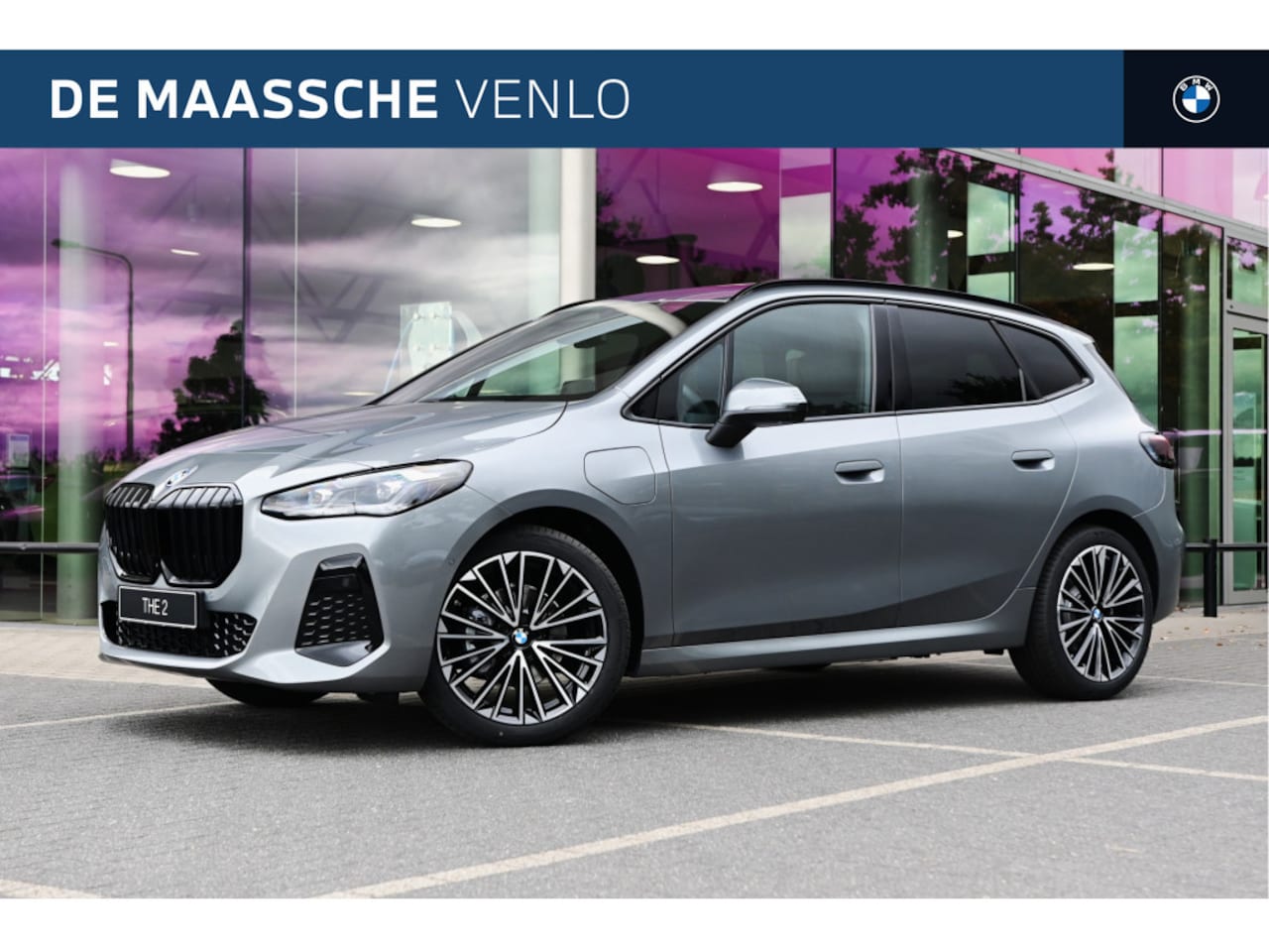 BMW 2-serie Active Tourer - 225e xDrive High Executive M Sport Automaat / Panoramadak / Trekhaak / Sportstoelen / M Ad - AutoWereld.nl