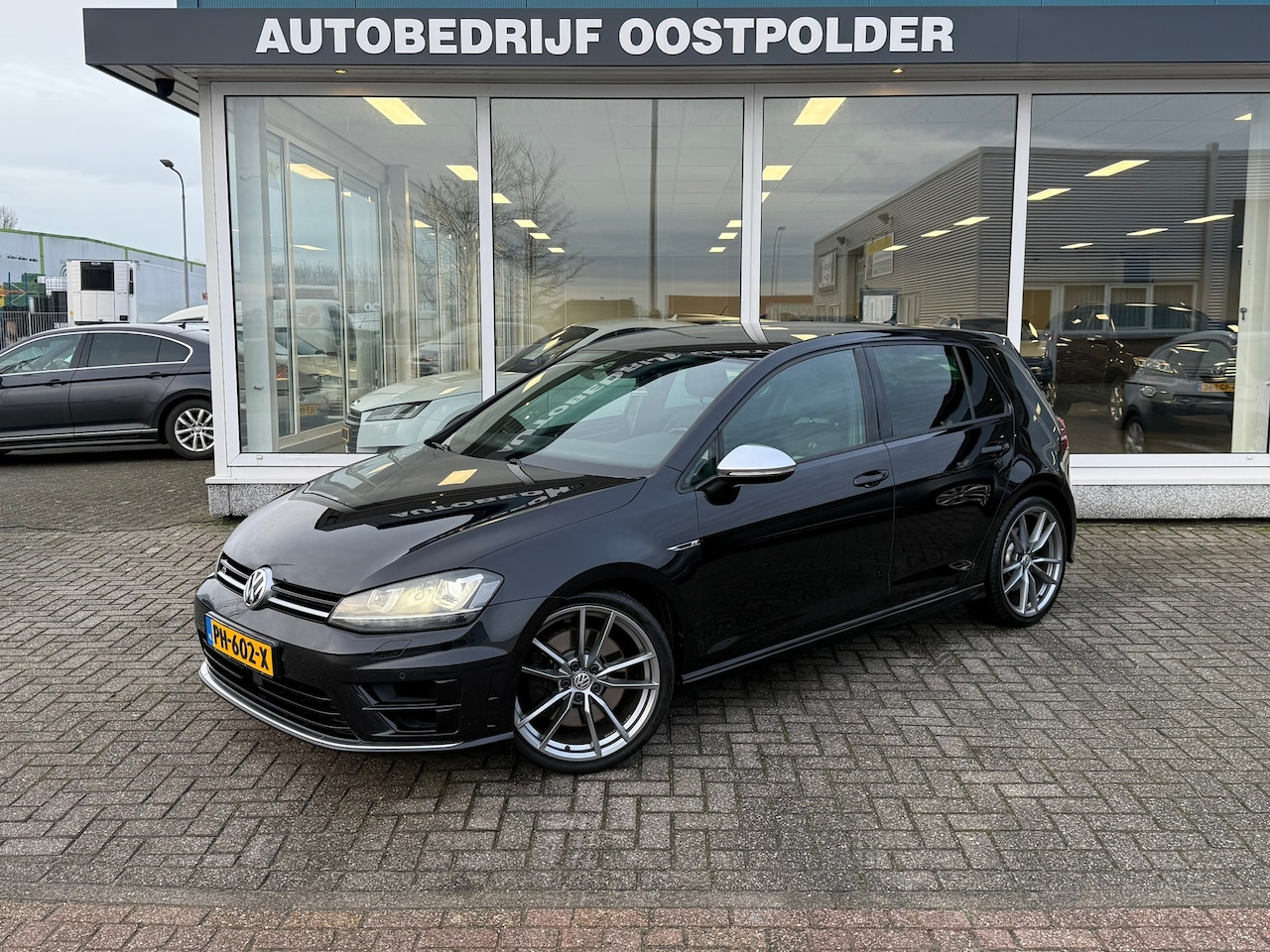 Volkswagen Golf - 2.0 TSI R 4MOTION 2.0 TSI R 4Motion 300 PK - AutoWereld.nl