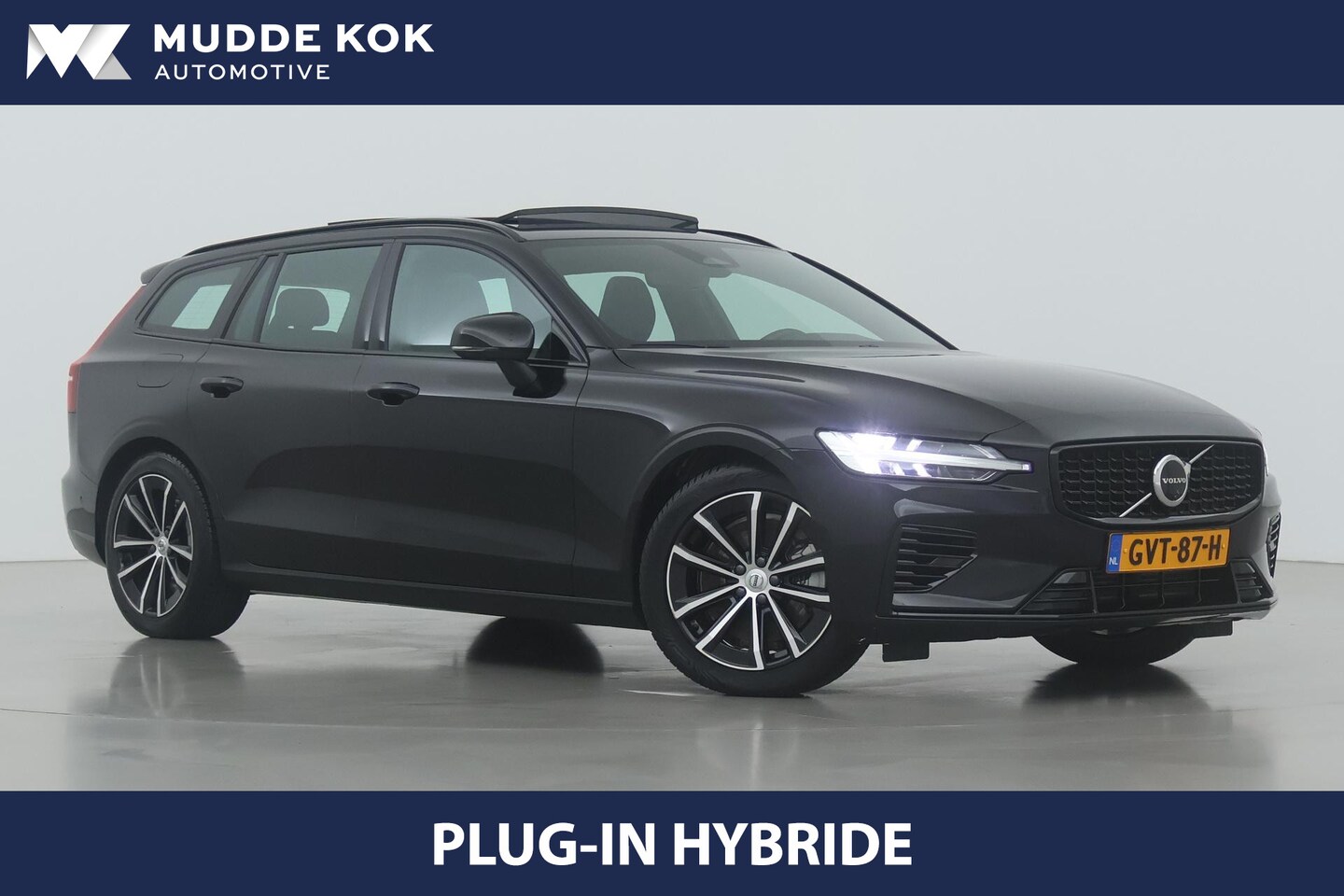 Volvo V60 - T6 Plug-in hybrid Plus Dark | Panoramadak | Trekhaak | 360 Camera | Harman/Kardon | Stoel+ - AutoWereld.nl