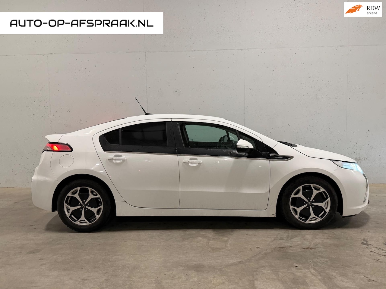 Opel Ampera - 1.4 Navi Leer Automaat Camera Clima Cruise - AutoWereld.nl