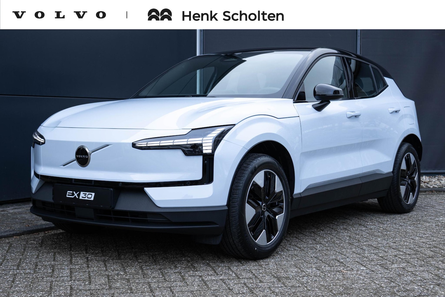 Volvo EX30 - Single Motor Plus Europa 51 kWh Afneembare trekhaak | Stuur & Stoelverwarming | Elektrisch - AutoWereld.nl
