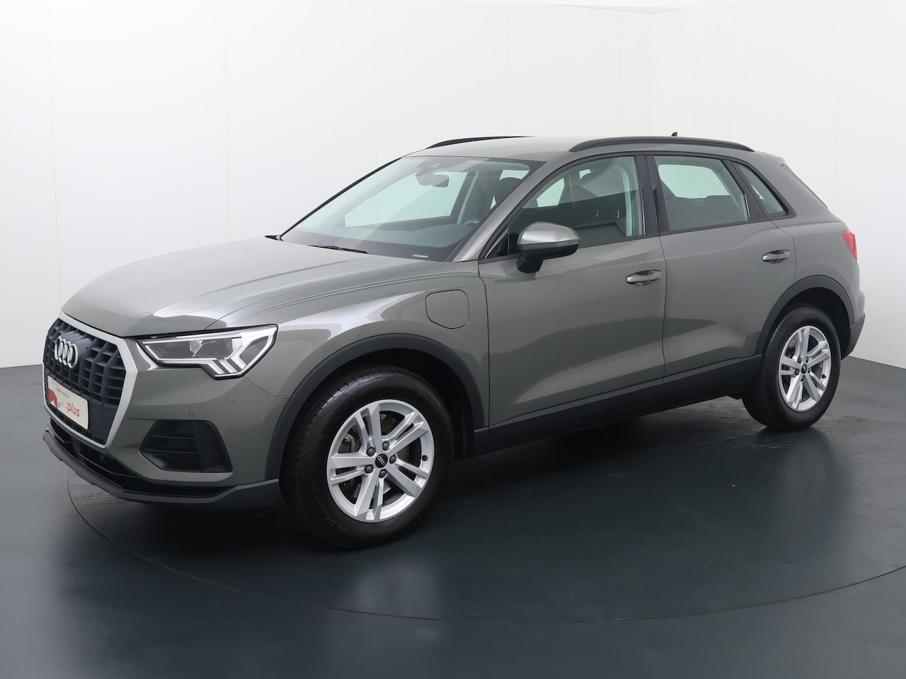 Audi Q3 - 45 TFSI e edition | 245 PK | SoH 93% | Adaptive cruise control | Navigatiesysteem | Full L - AutoWereld.nl