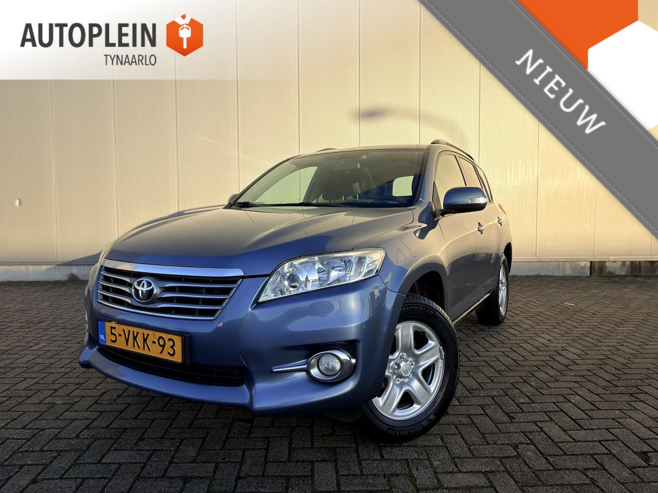 Toyota RAV4 - AWD 2.0 VVTi Comfort *Airco*|Vierwielaandijrving|Van|NL Auto|BTW|achterbank aanwezig| - AutoWereld.nl