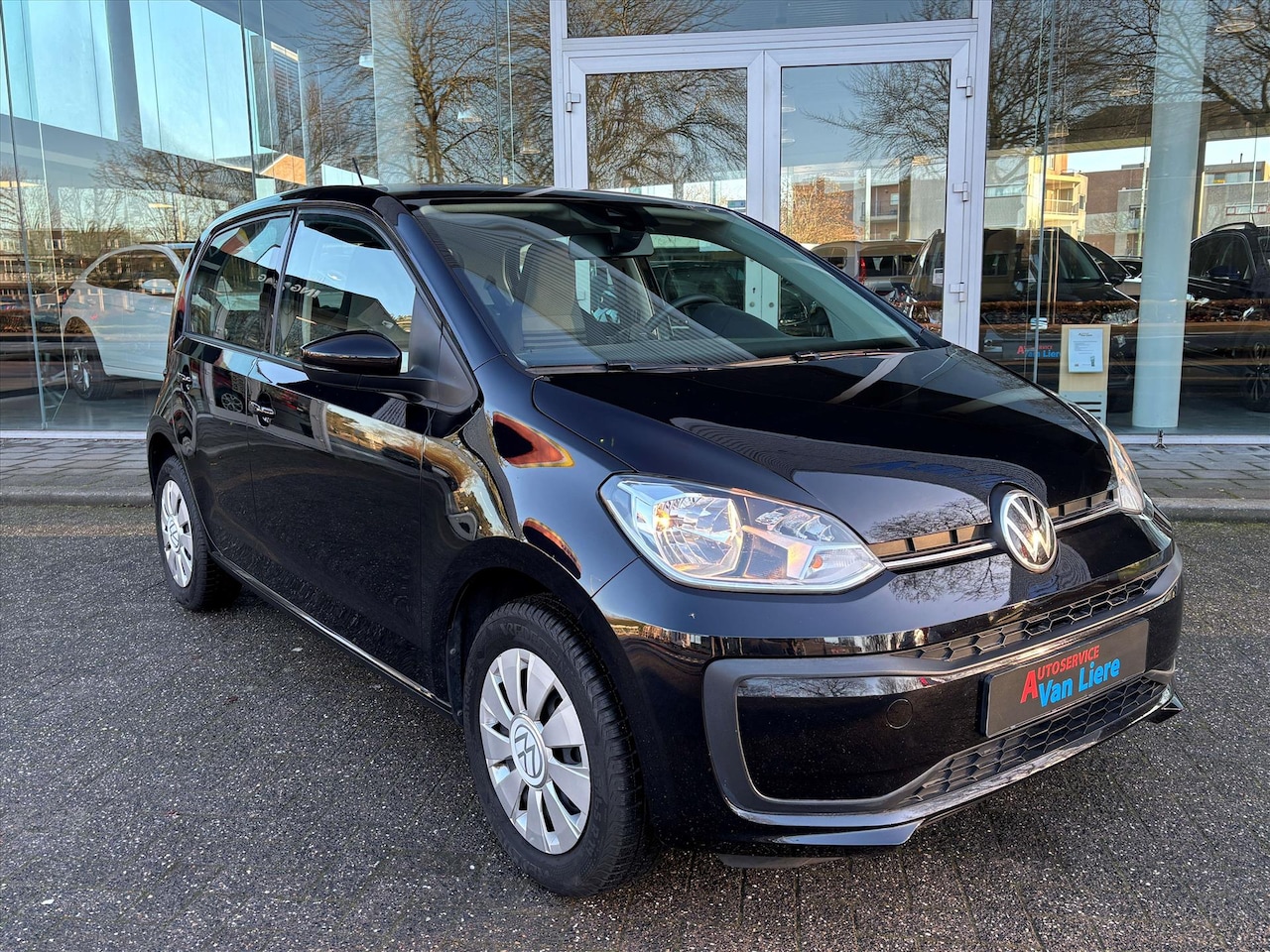 Volkswagen Up! - 1.0 60PK 4D BMT Move up!| Airco|Telefoon| Rijklaarprijs incl garantie - AutoWereld.nl