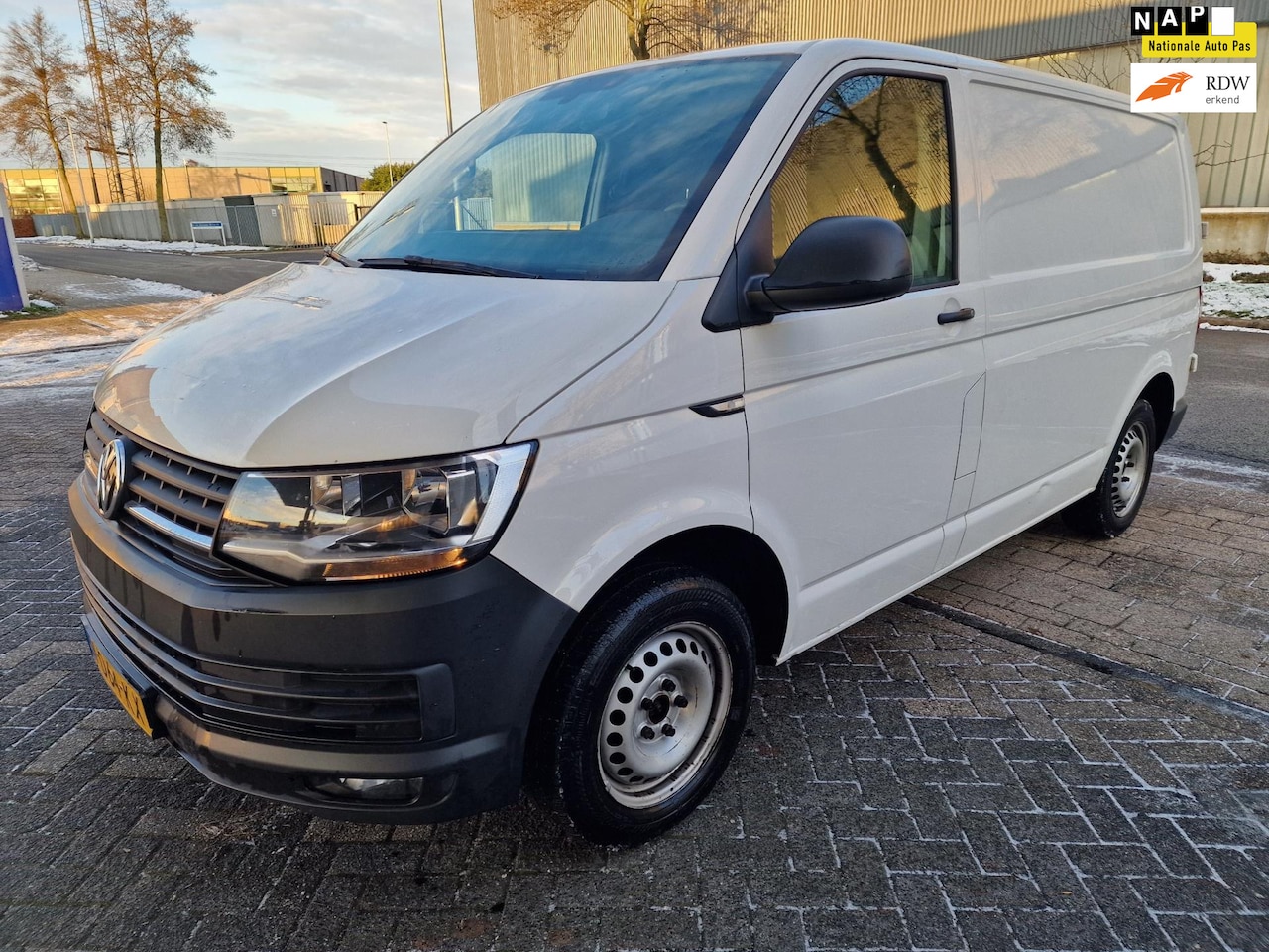 Volkswagen Transporter - 2.0 TDI L1H1 Comfortline 2.0 TDI L1H1 Comfortline, Apk, Nap, Zeer goed rijdend, Inruil mogelijk. - AutoWereld.nl