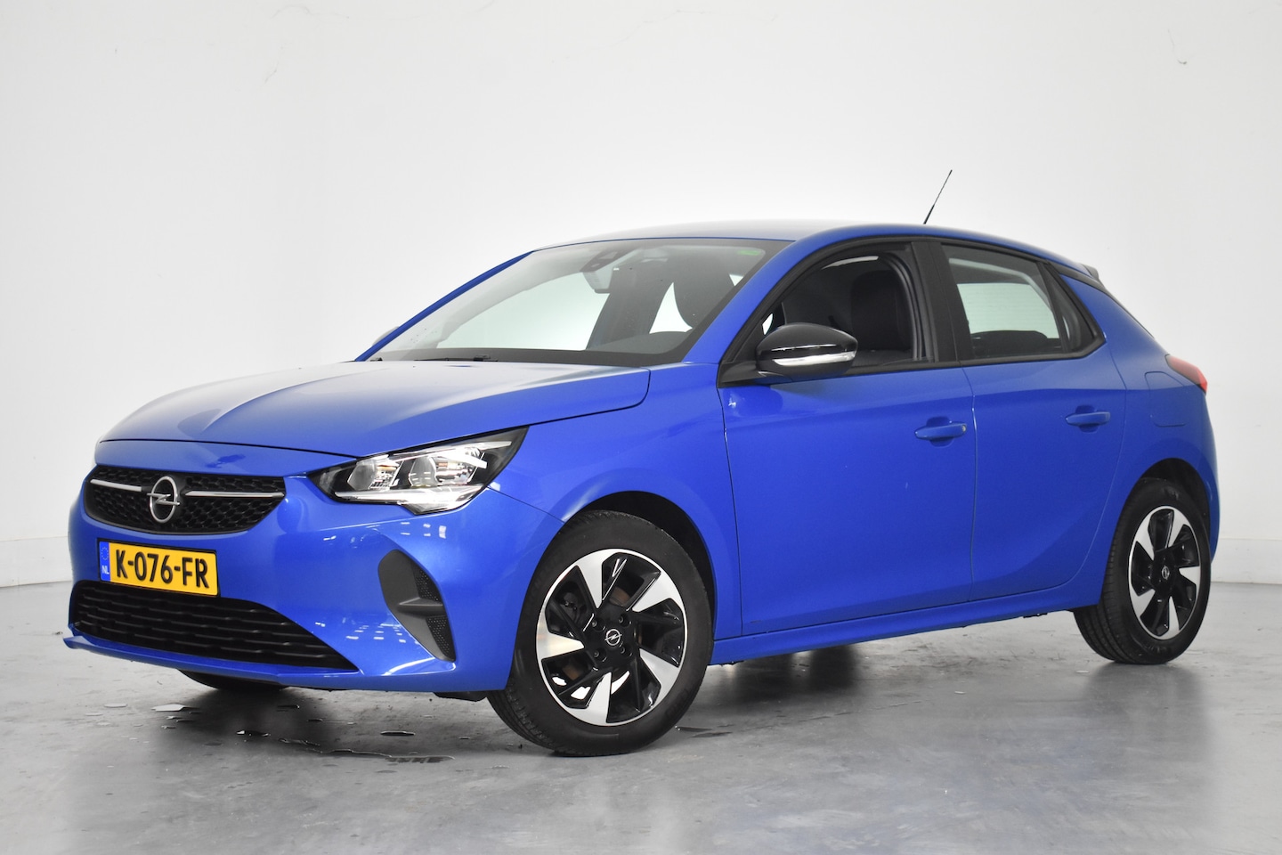 Opel Corsa - 1.2 Edition | Parkeersensoren | Apple Carplay & Android Auto | DAB Radio | Lichtmetalen Ve - AutoWereld.nl