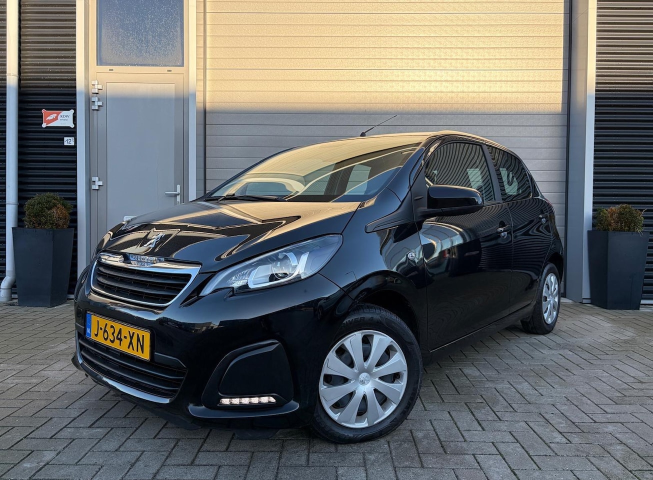 Peugeot 108 - 1.0 e-VTi Active 1.0 e-VTi Active - AutoWereld.nl