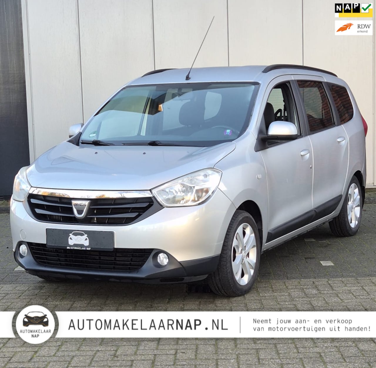 Dacia Lodgy - 1.2 TCe Prestige 5p. / Org NL / Navi / Trekhaak / - AutoWereld.nl