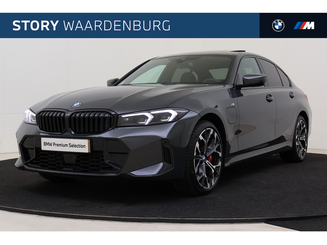 BMW 3-serie - 330e M Sport Automaat / Schuif-kanteldak / Trekhaak / Sportstoelen / Stuurverwarming / Com - AutoWereld.nl