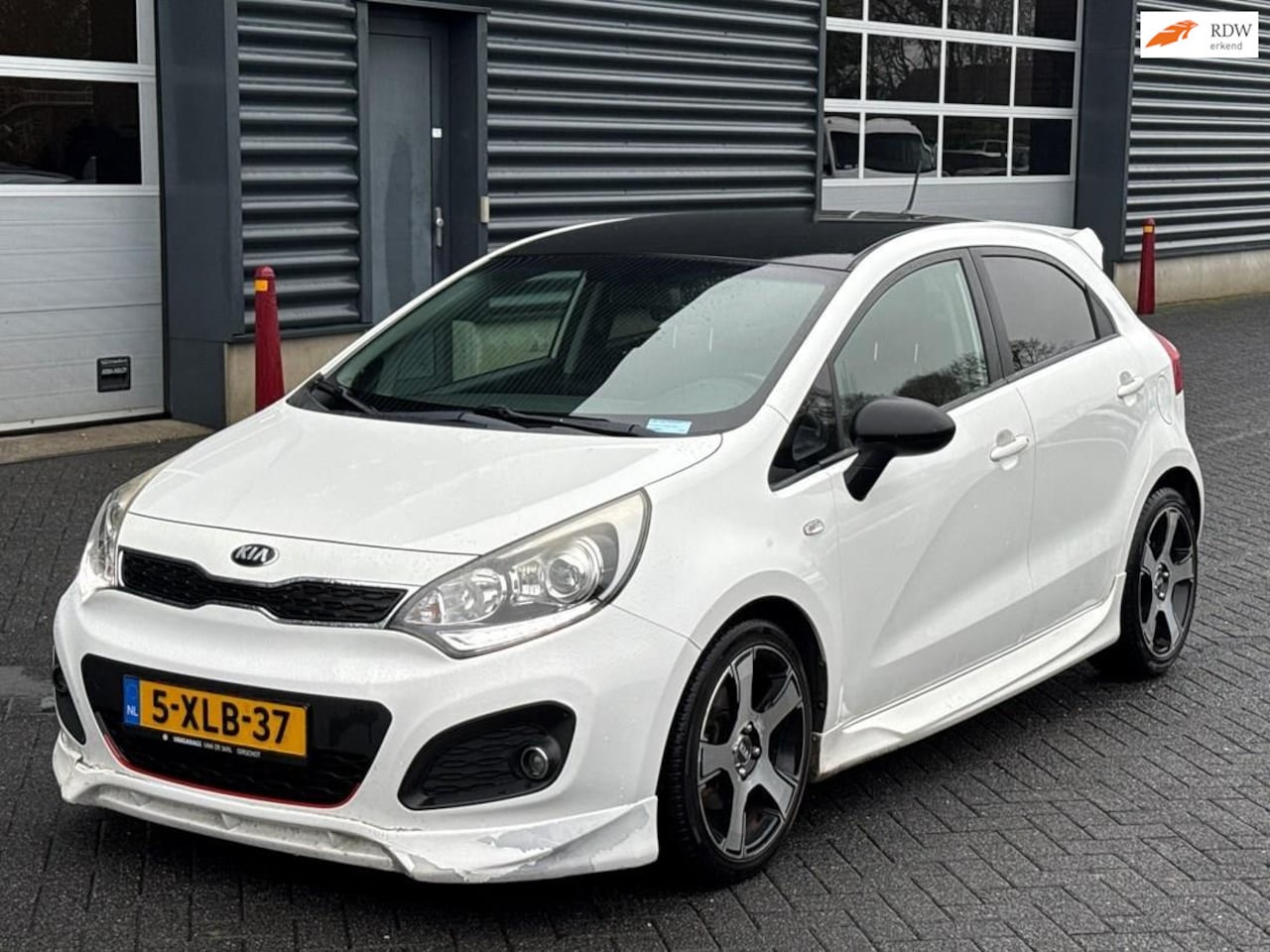 Kia Rio - 1.4 CVVT ExecutiveLine 1.4 CVVT ExecutiveLine, Airco, cruise control - AutoWereld.nl