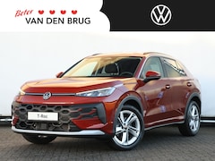 Volkswagen T-Roc - Life First Edition 1.5 eTSI 116 PK | Trekhaak | 18" velgen | Camera | Getint glas |