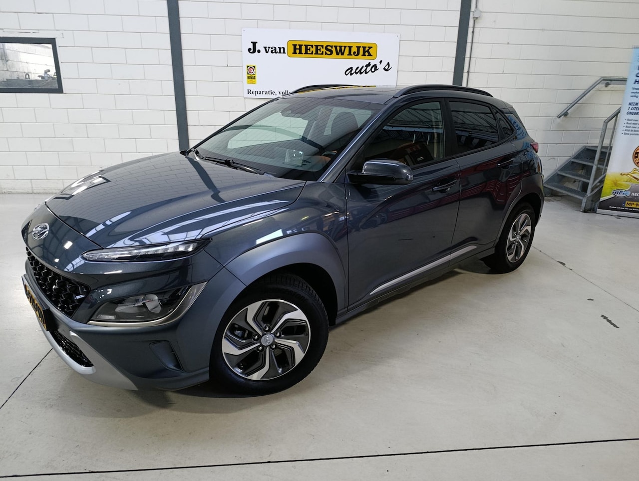 Hyundai Kona - 1.6 GDI HEV Fashion Sky Schuifdak | Lmv | Automaat | Navi - AutoWereld.nl