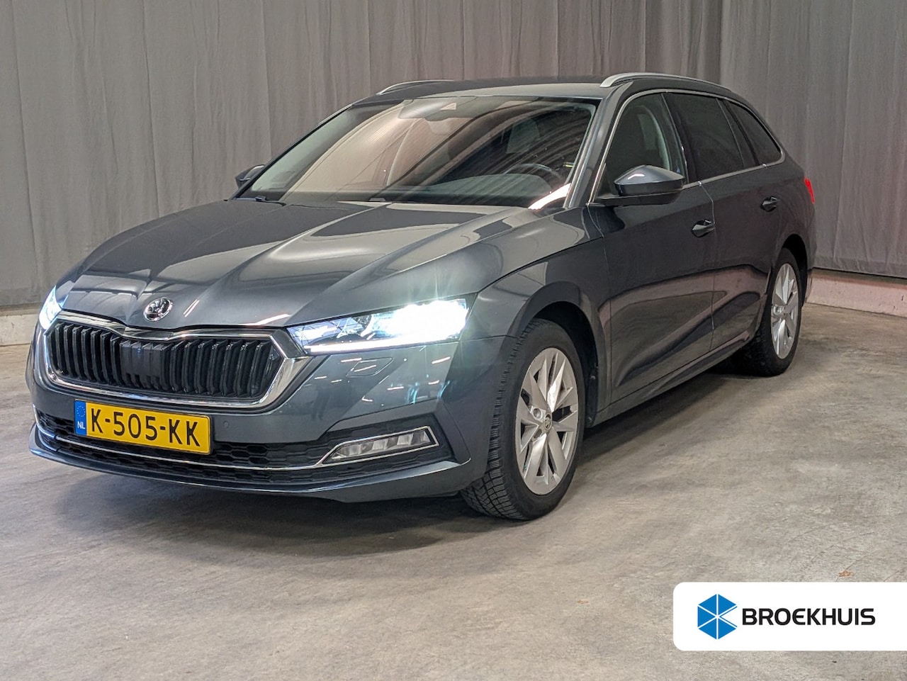 Skoda Octavia Combi - 1.0 e-TSI Business Edition Plus 1.0 e-TSI Business Edition Plus Automaat - AutoWereld.nl