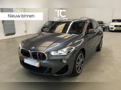 BMW X2 - sDrive20i M-sport Automaat | Panoramadak | Adaptieve cruise control | DAB radio | LED verl