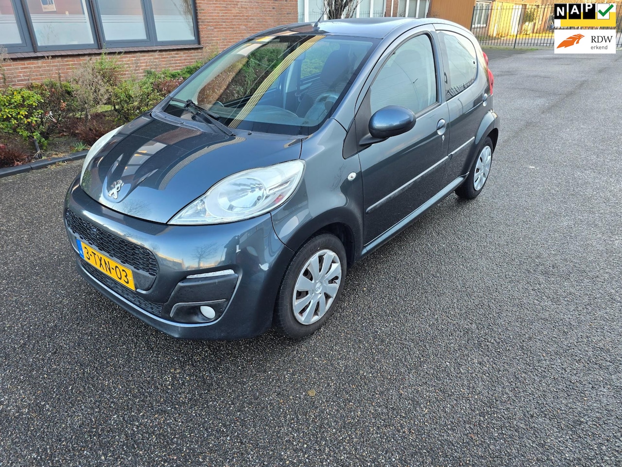 Peugeot 107 - 1.0 Active Airco Nap 5DRS - AutoWereld.nl