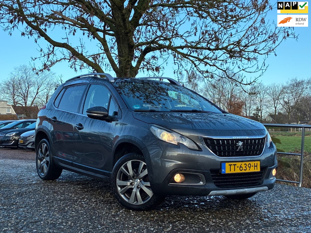 Peugeot 2008 - 1.2 PureTech Blue Lease Allure | Pano + Leder + Cruise + Clima nu € 6.975,-!!! - AutoWereld.nl