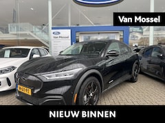 Ford Mustang Mach-E - RWD 75 kWh | Afneembare Trekhaak | Stoel/stuur voorruitverwarming | 360-graden camera | Pa
