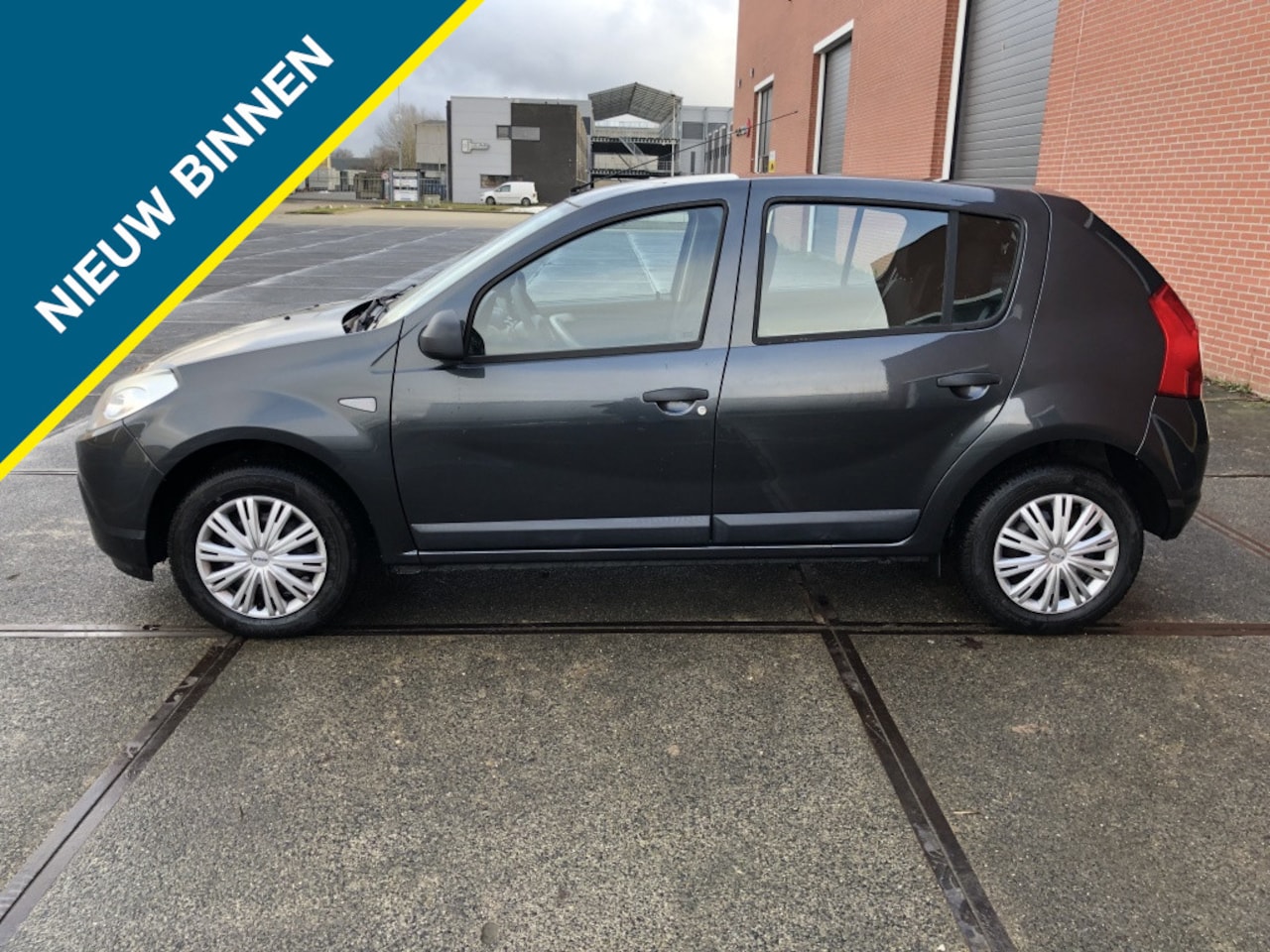 Dacia Sandero - 1.2 Ambiance 1.2 Ambiance - AutoWereld.nl