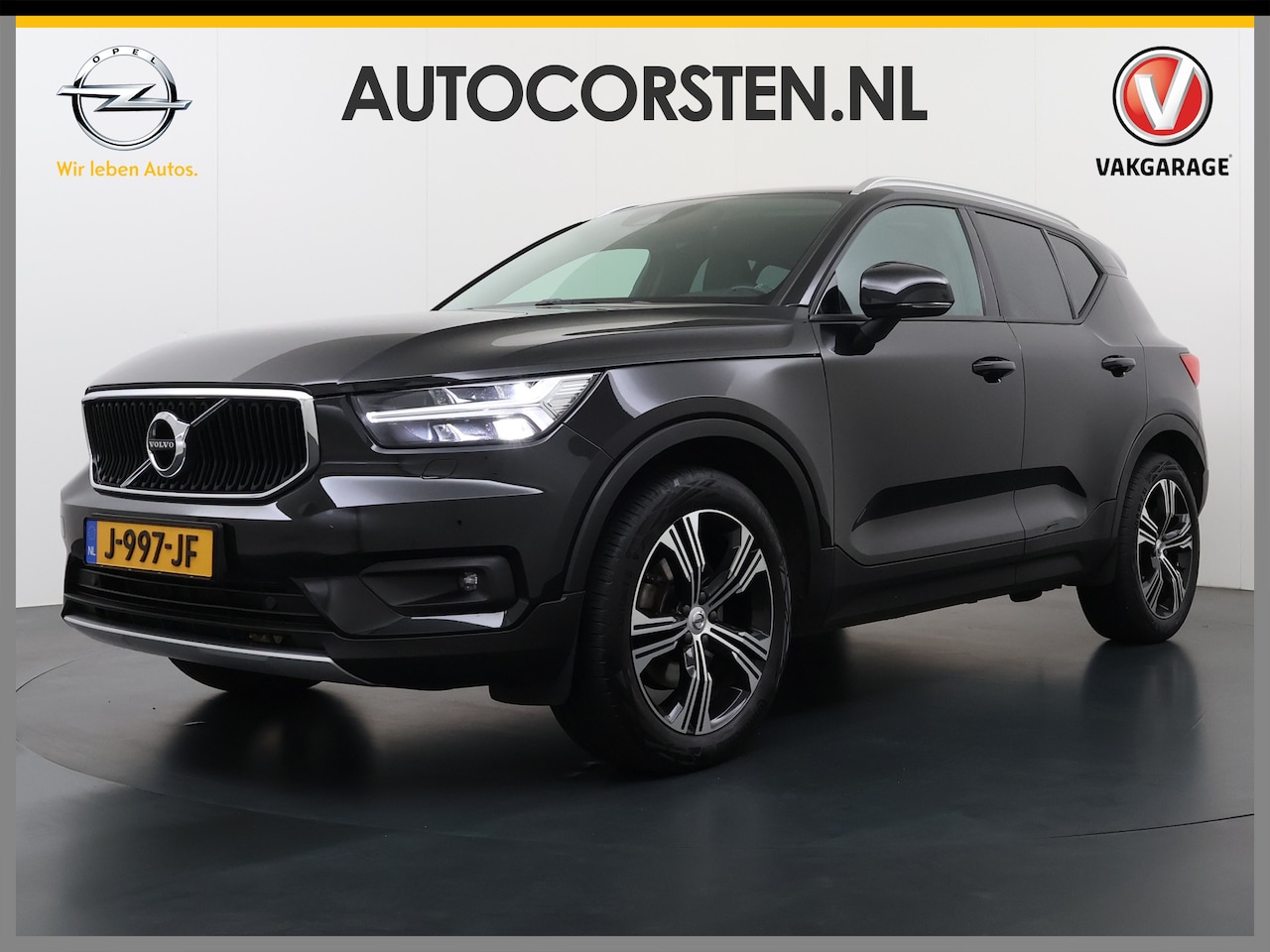 Volvo XC40 - 2.0 T5 AWD AUT-8 Leer-Contour+verwarmd Intro-Edition Adap.Cruise Camera Apple Carplay Navi - AutoWereld.nl