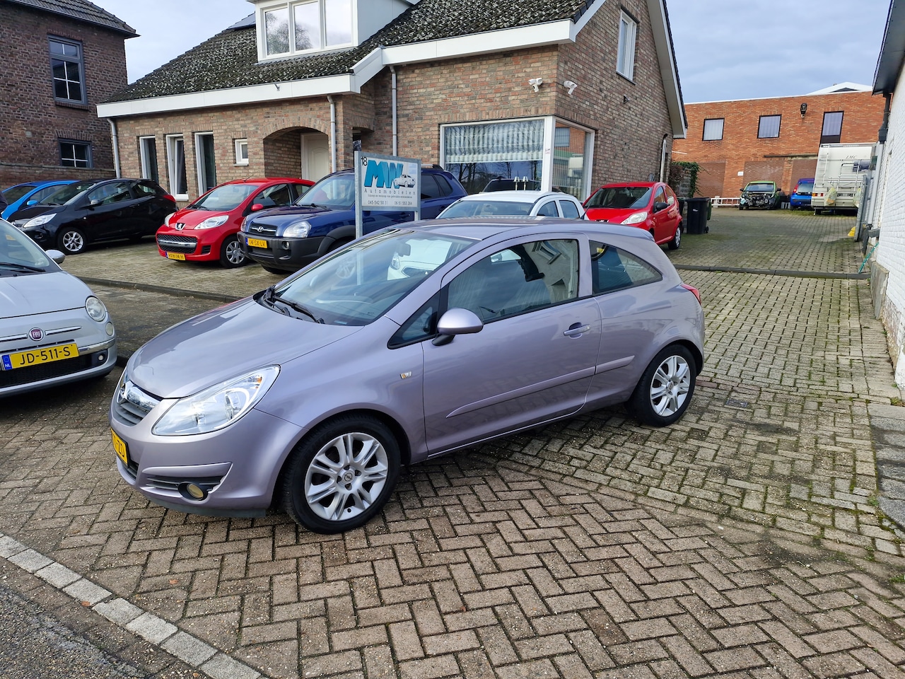 Opel Corsa - 1.4-16V Enjoy - AutoWereld.nl