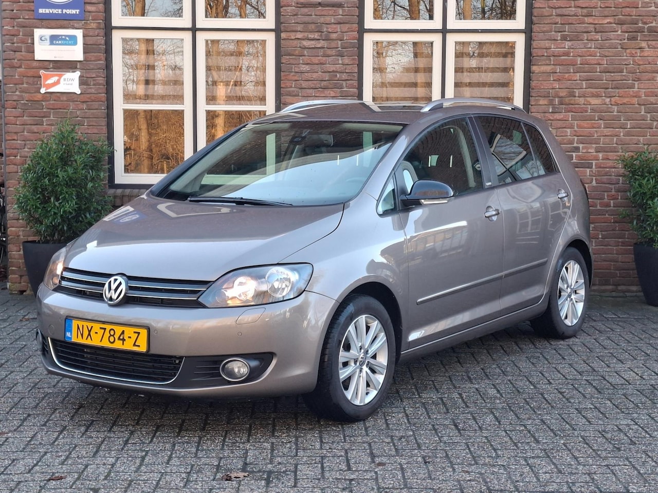 Volkswagen Golf Plus - 1.6 TDI DSG Aut. Highline Style Trekhaak | 2X PDC - AutoWereld.nl
