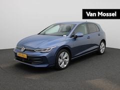 Volkswagen Golf - 1.5 eHybrid Life Edition 204 PK| Origineel Nederlands | Achteruitrijcamera | Stoelverwarmi