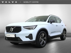 Volvo XC40 - B4 Plus Dark | Trekhaak | Stoelverwarming | Harman Kardon