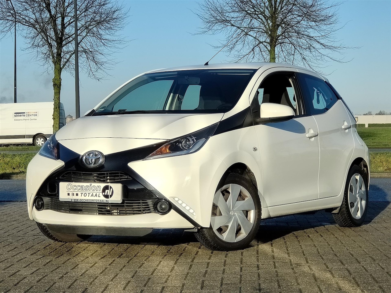 Toyota Aygo - 1.0 VVT-i X-Play | Bluetooth | Begrenzer | Airco - AutoWereld.nl