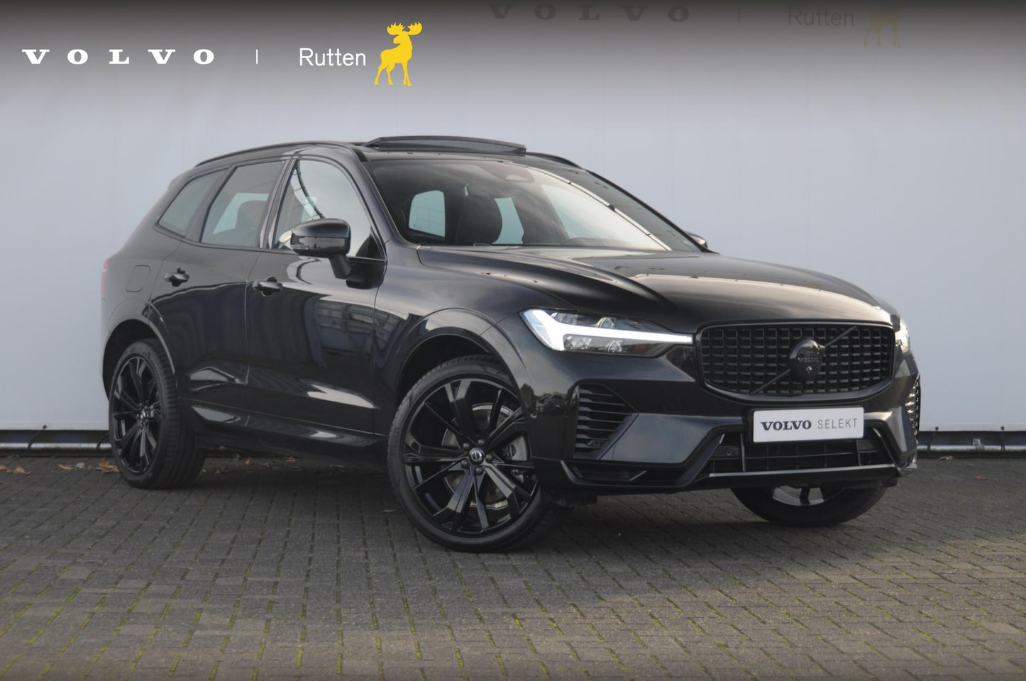 Volvo XC60 - T6 350PK Automaat AWD Plus Black Edition / Trekhaak / Panoramadak / BLIS / Adaptieve cruis - AutoWereld.nl