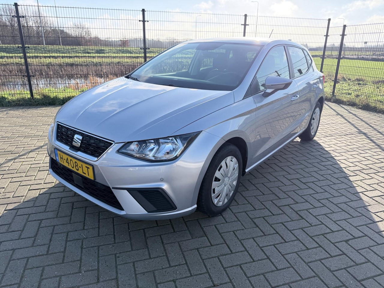 SEAT Ibiza - 1.0 TSI Style Business Intense | Carplay | Camera | PDC | Stoelverwarming - AutoWereld.nl