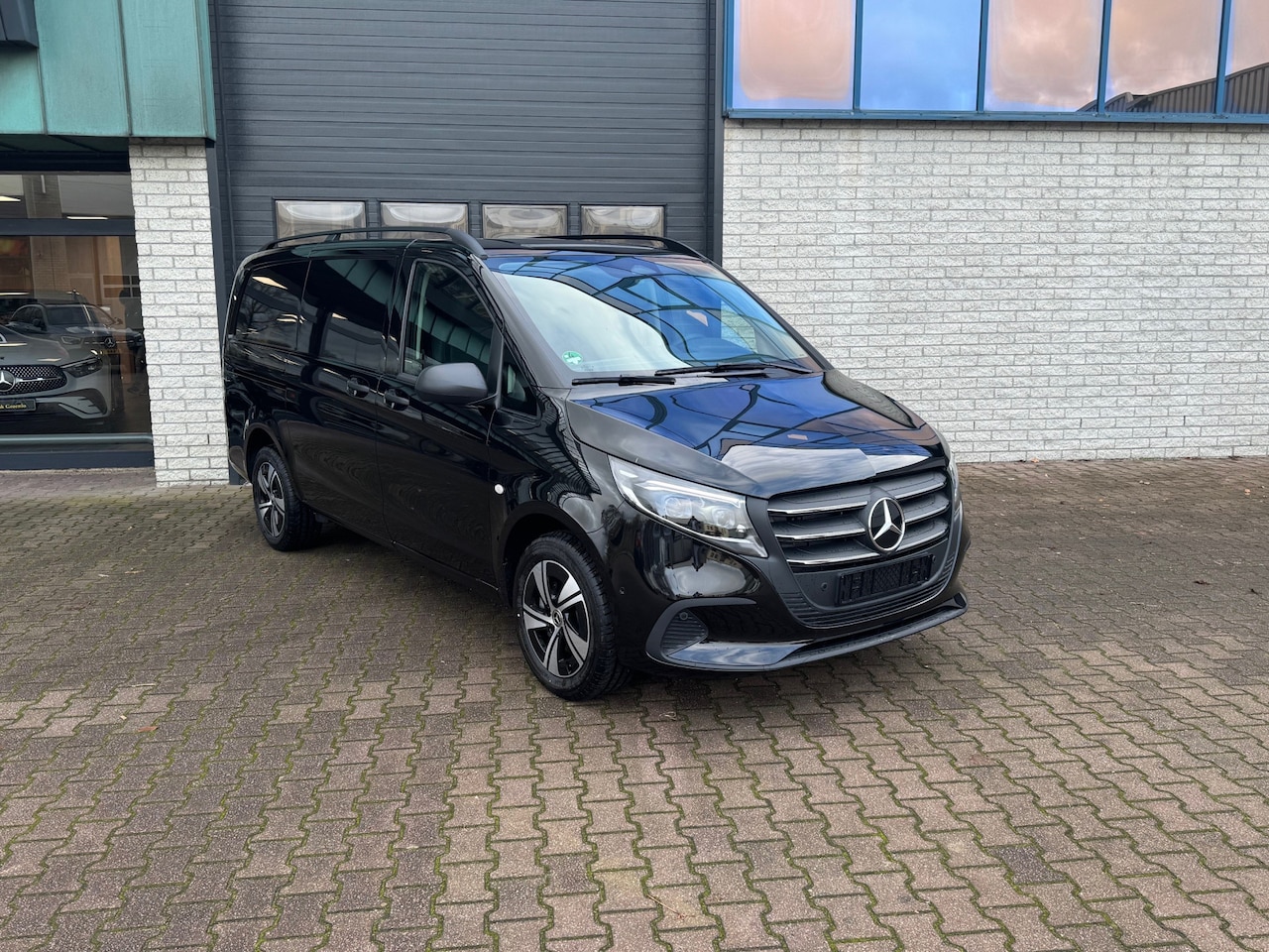 Mercedes-Benz Vito - 116 L2 Pro 2x Schuifdeur Bpm vrij Multibeam Trekhaak 2.5T Smartphone integratie Betimmerin - AutoWereld.nl