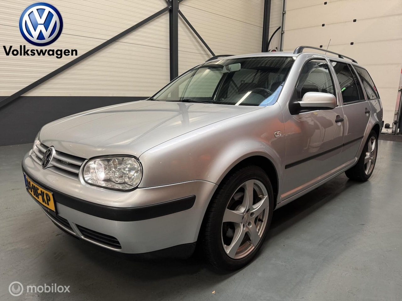 Volkswagen Golf Variant - 1.6-16V Clima|Cruise|CarPlay|Trekh - AutoWereld.nl