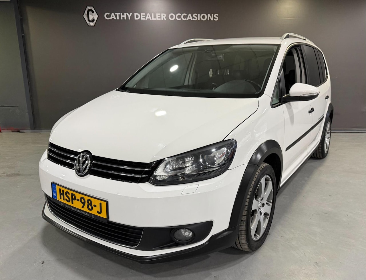 Volkswagen Touran Cross - 1.4 TSI Lederen Bekleding Cruise Control Climaat Control - AutoWereld.nl