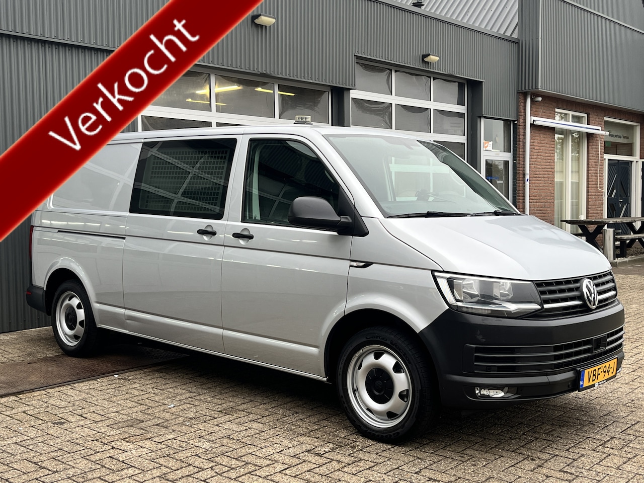 Volkswagen Transporter - 2.0 TSI L2H1 Automaat Benzine /CNG Dubbele Schuifdeur Airco Cruise controle Bpm vrij Trekh - AutoWereld.nl