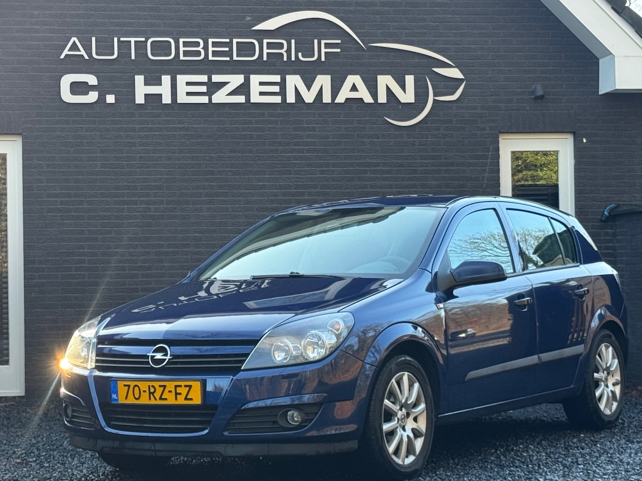 Opel Astra - 1.4 Enjoy Nieuwe APK bij aflevering Cruise Control Sportvelgen - AutoWereld.nl