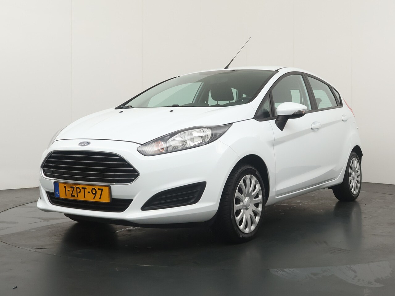 Ford Fiesta - 1.0 Style - Radio- Navigatie - Airco - Virena Zekerheidspakket t.w.v. €895 - AutoWereld.nl
