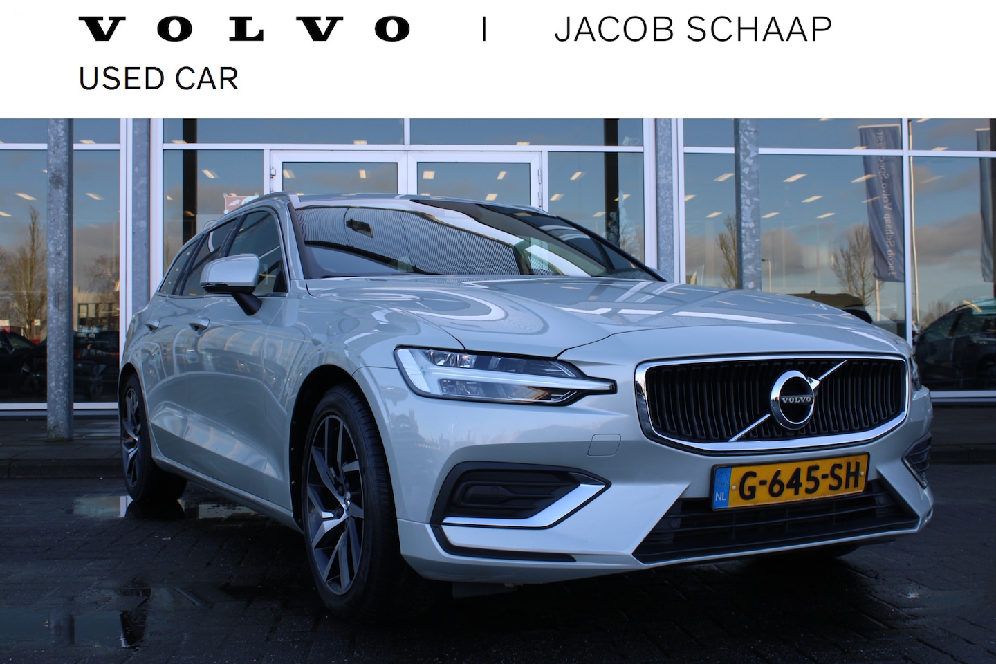 Volvo V60 - T4 Automaat Momentum Pro | Trekhaak | Schuif/kanteldak | Verw. Voorstoelen | Getint glas | - AutoWereld.nl