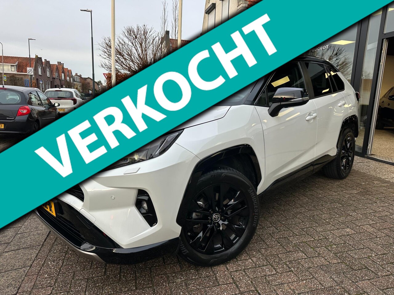Toyota RAV4 - 2.5 Hybrid AWD Executive|Bi-Tone|Leder|Stoel/Stuur Verwarming - AutoWereld.nl