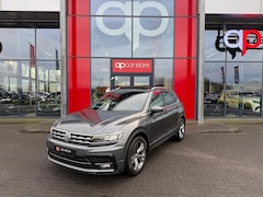 Volkswagen Tiguan - 2.0 TSI 4Motion R-Line /Pano /360cam/Trekhaak