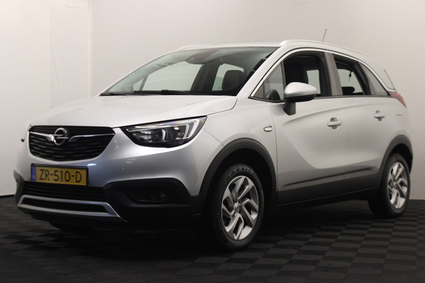 Opel Crossland X - 1.2 Turbo Innovation |Navi|Carplay| - AutoWereld.nl