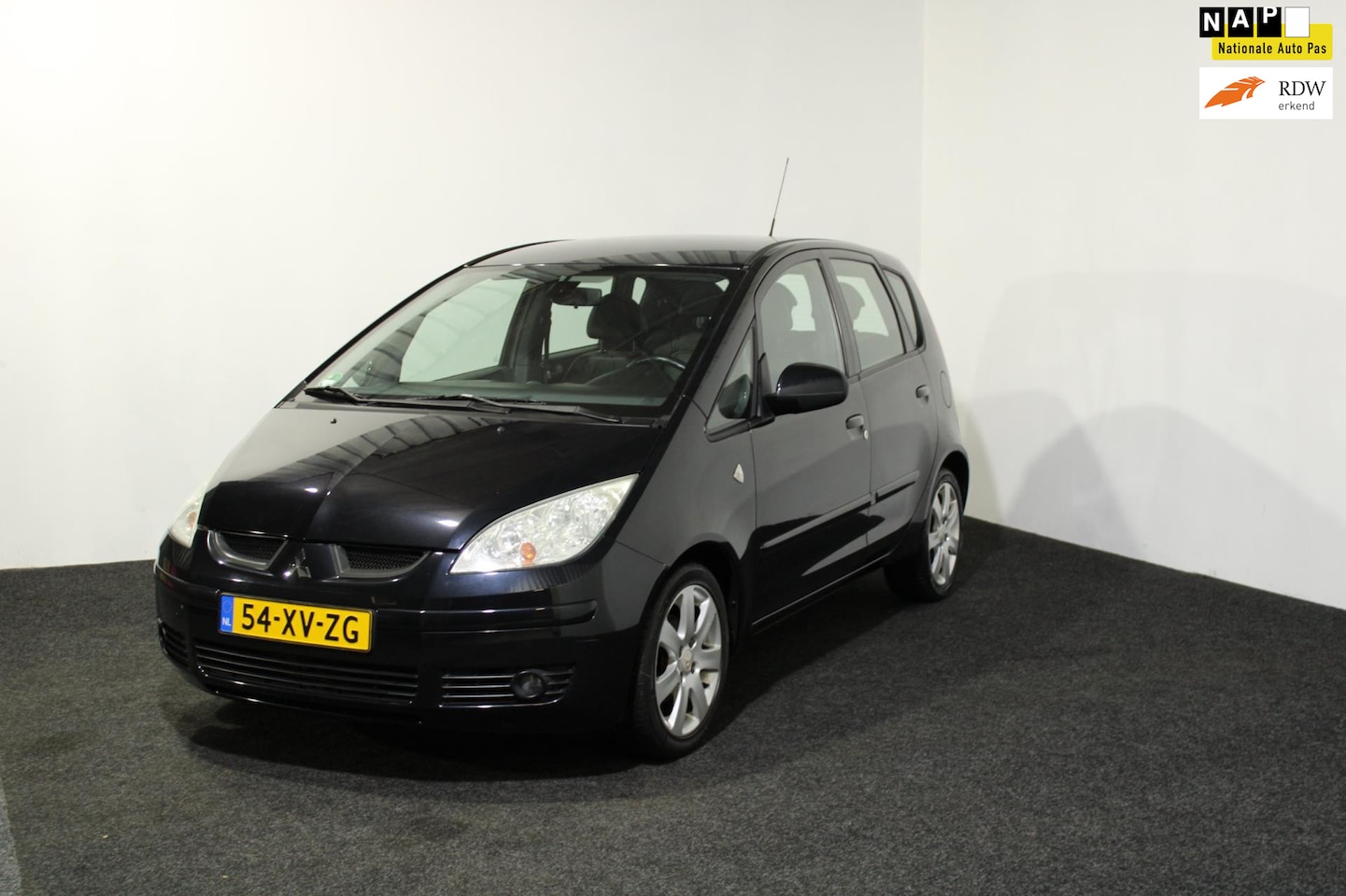Mitsubishi Colt - 1.5 Instyle|Leder bekleding|Stoelverwarming|Camera|Airco|Nieuwe APK en afleveringsbeurt|Ri - AutoWereld.nl