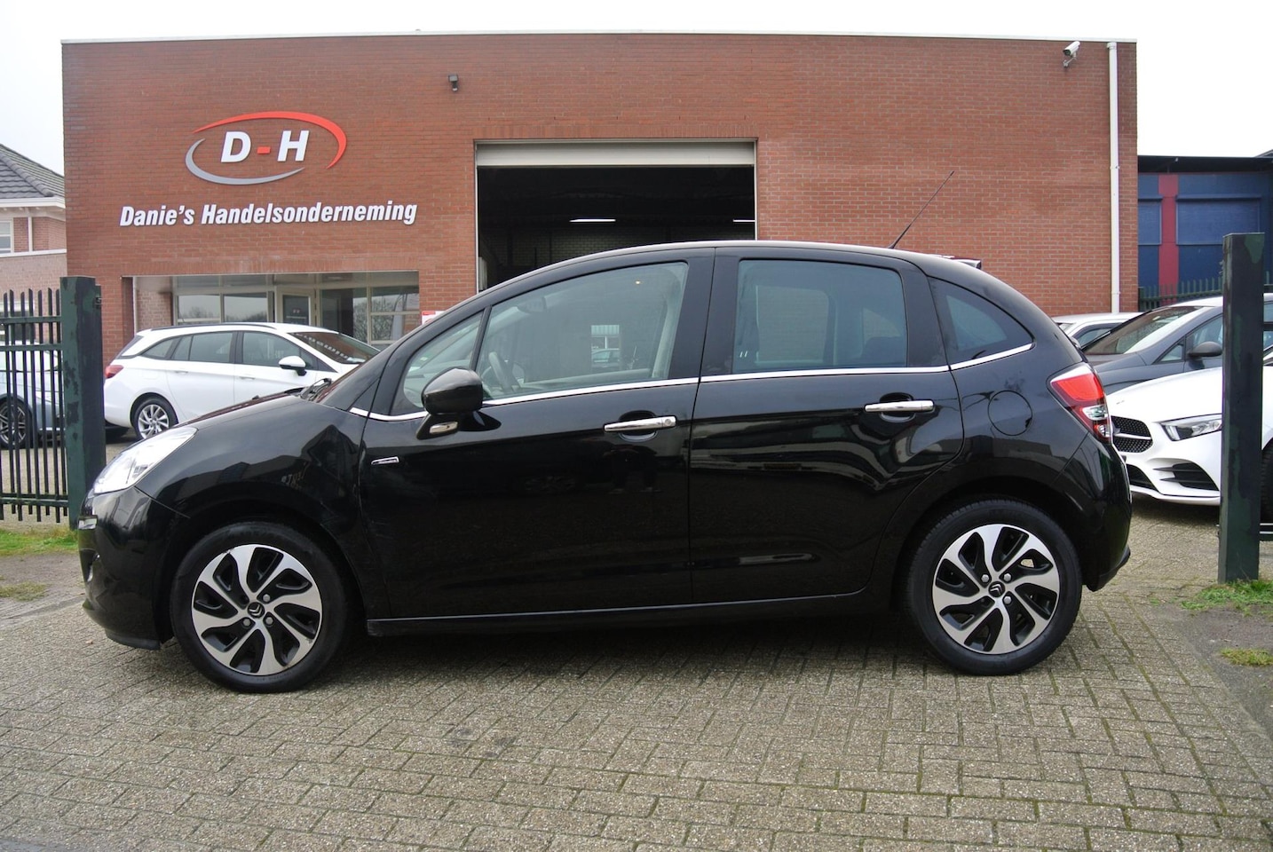 Citroën C3 - 1.2 VTi Exclusive airco trekhaak inruil mogelijk nap - AutoWereld.nl