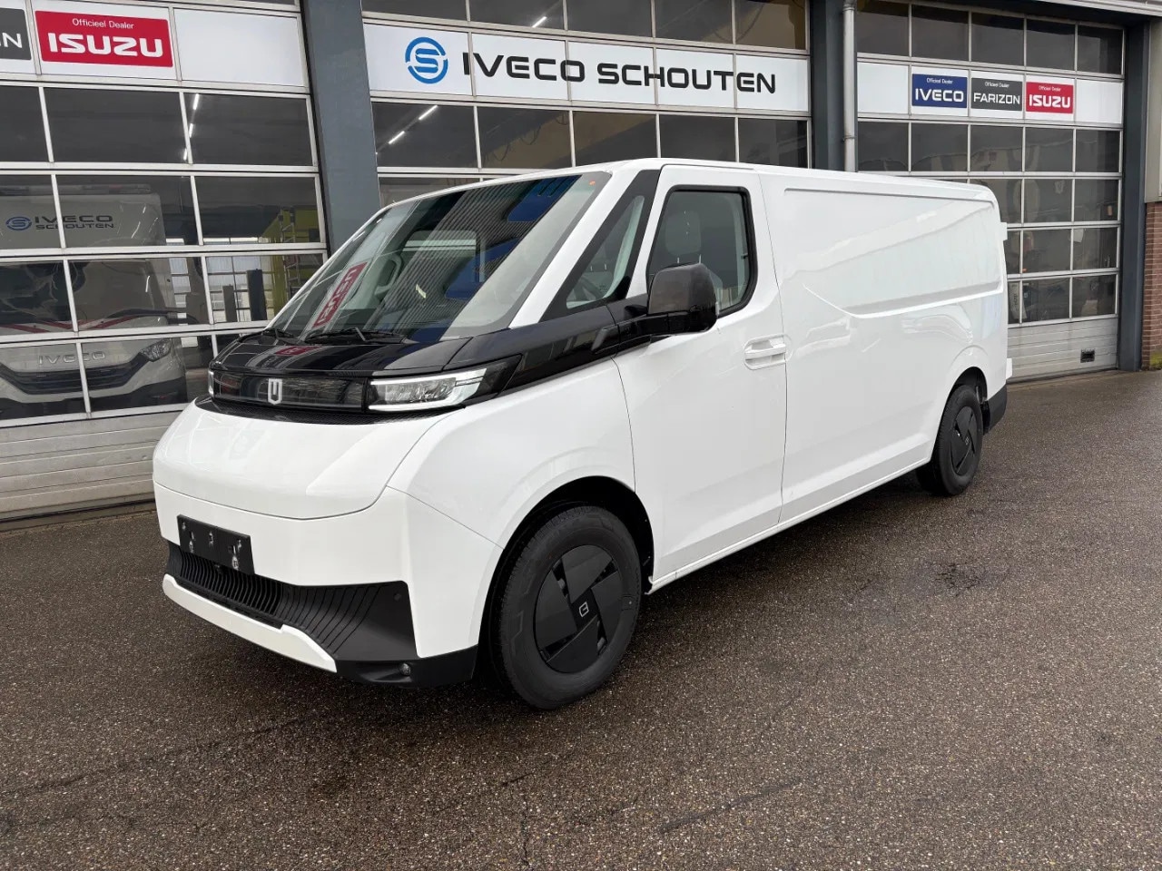 Farizon SV - L2H1 83Kw White - AutoWereld.nl