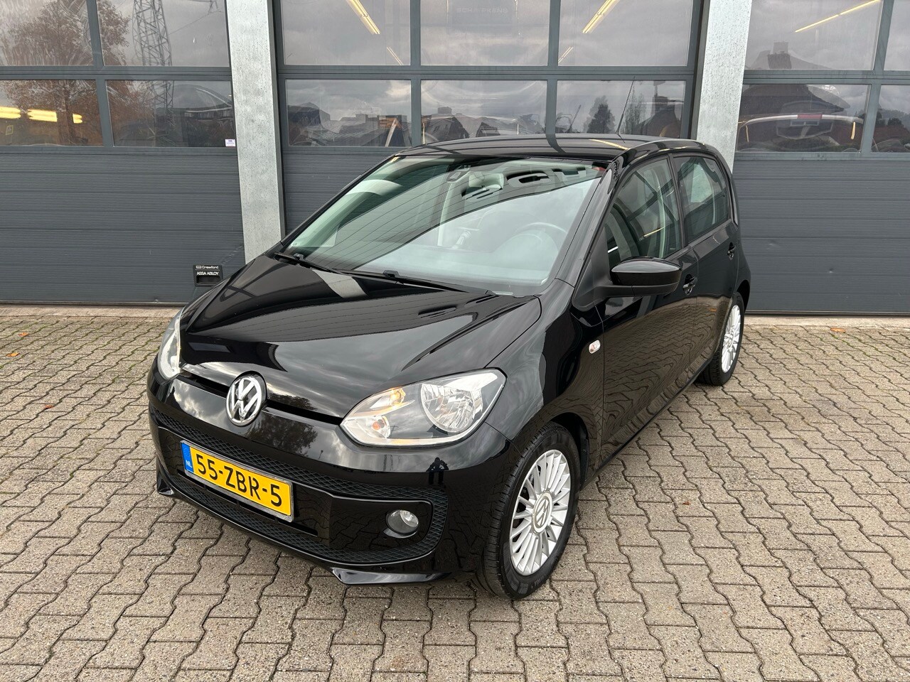 Volkswagen Up! - 1.0 high up! 1.0 60pk High up! - AutoWereld.nl
