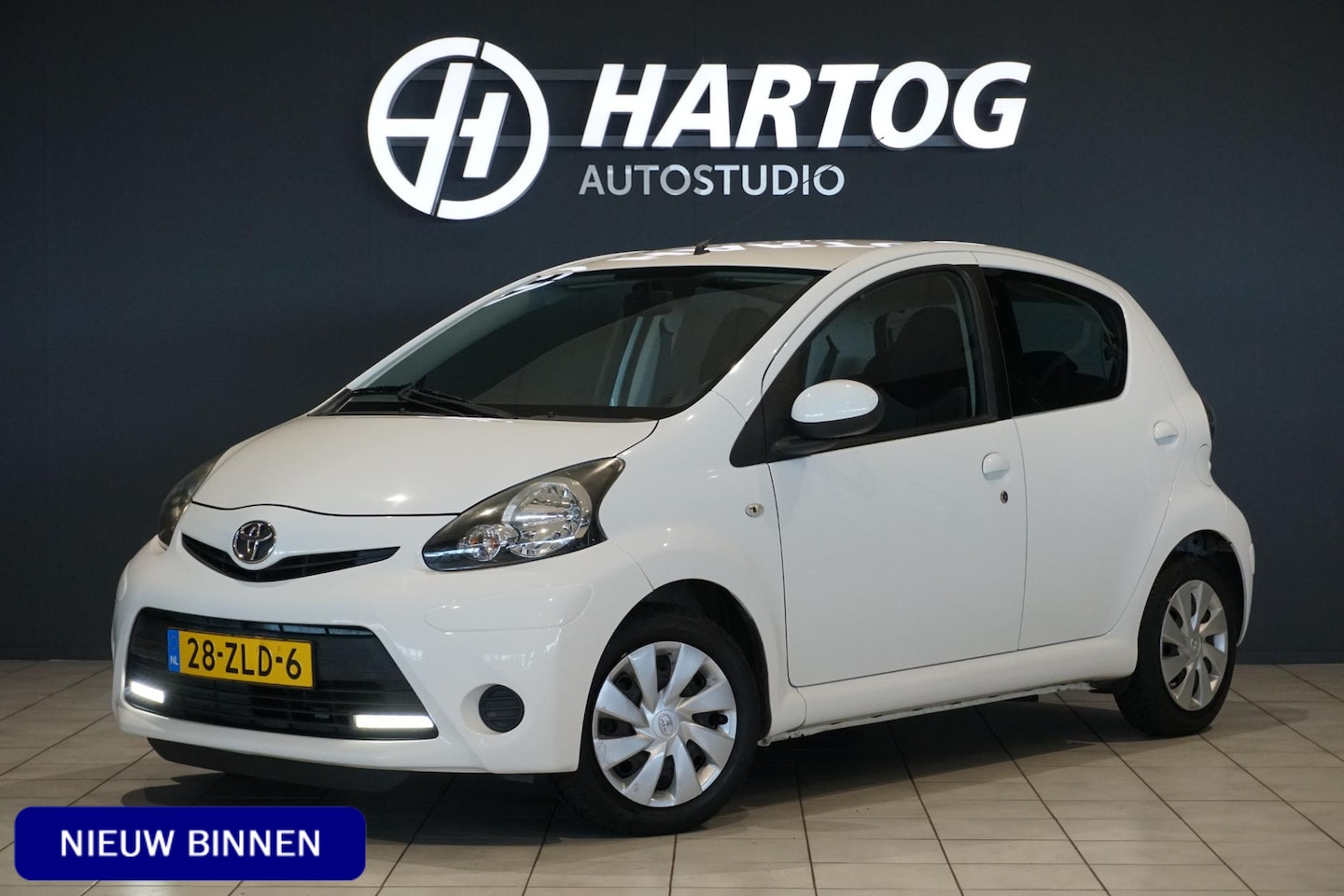 Toyota Aygo - 1.0 VVT-i Aspiration + NAP / AIRCO / BLUETOOTH - AutoWereld.nl