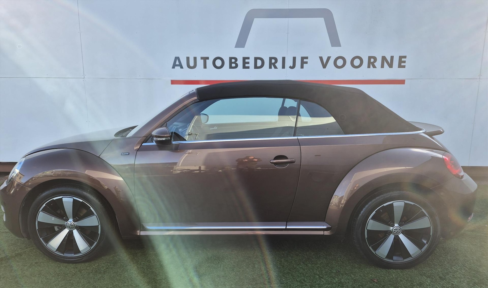 Volkswagen Beetle Cabriolet - 1.2 TSI 105PK BMT Design - AutoWereld.nl