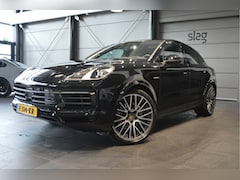 Porsche Cayenne Coupé - 3.0 E-Hybrid Platinum Edition Bose pano trekhaak 22 inch